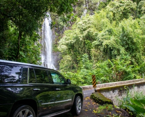 Wailua Falls Road to Hana Tour Escalade