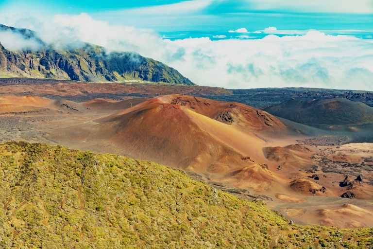 haleakala caldera maui hawaii