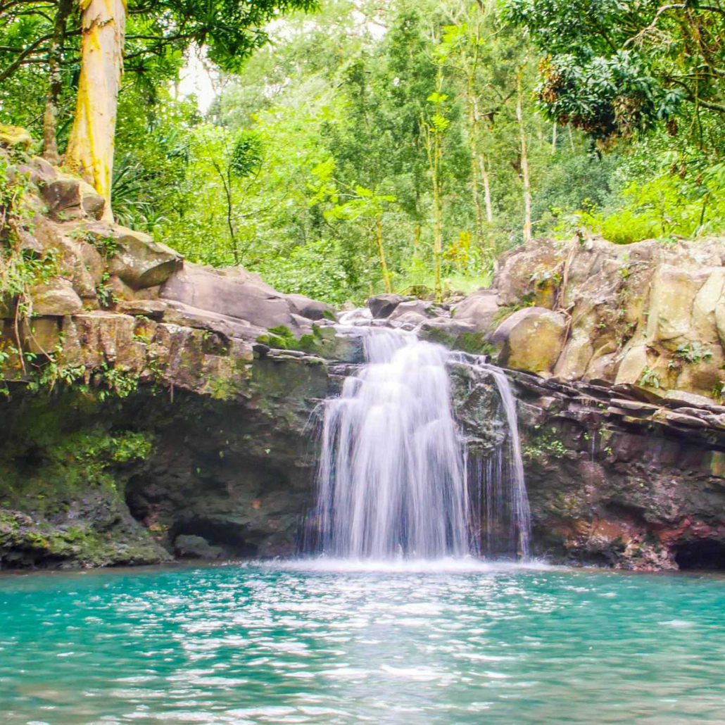 hike maui short waterfalls walk swim in pools under two waterfalls maui
