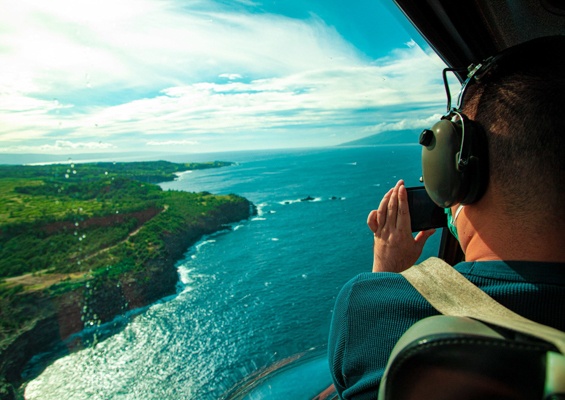 beautiful-day-with-a-maui-helicopter-tour-slider beautiful day with a maui helicopter tour slider