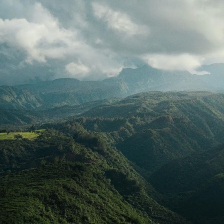 airmaui mountain waterfalls helicopter ride header