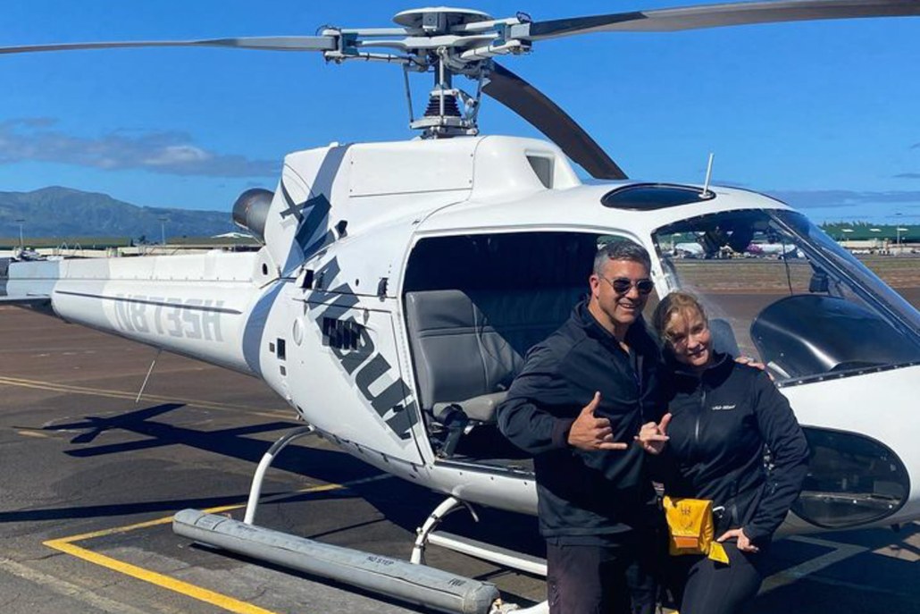 airmaui mountain waterfalls helicopter ride pilot tourist