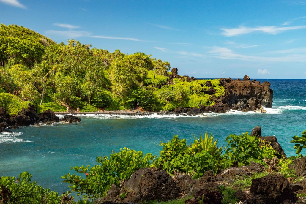 deluxe group circle island hana waianapanapa black sand beach road to hana maui