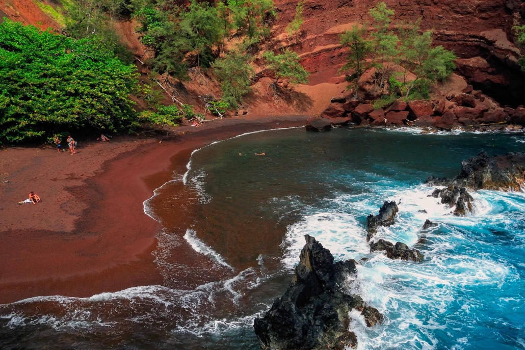 hawaii maui hana kaihalulu red sand