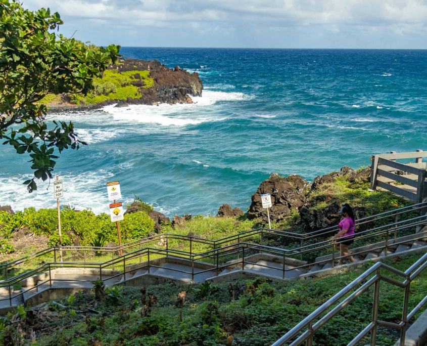 waianapanapa black sand beach road to hana maui header 